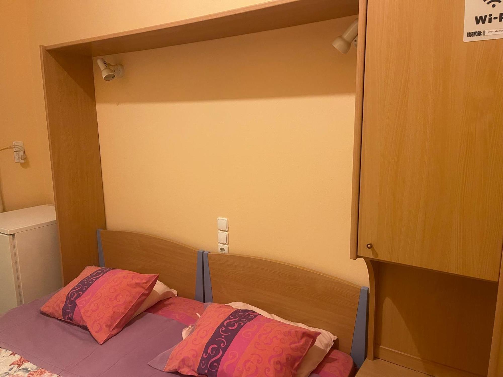 Pislis Rooms Kamena Vourla Exteriör bild
